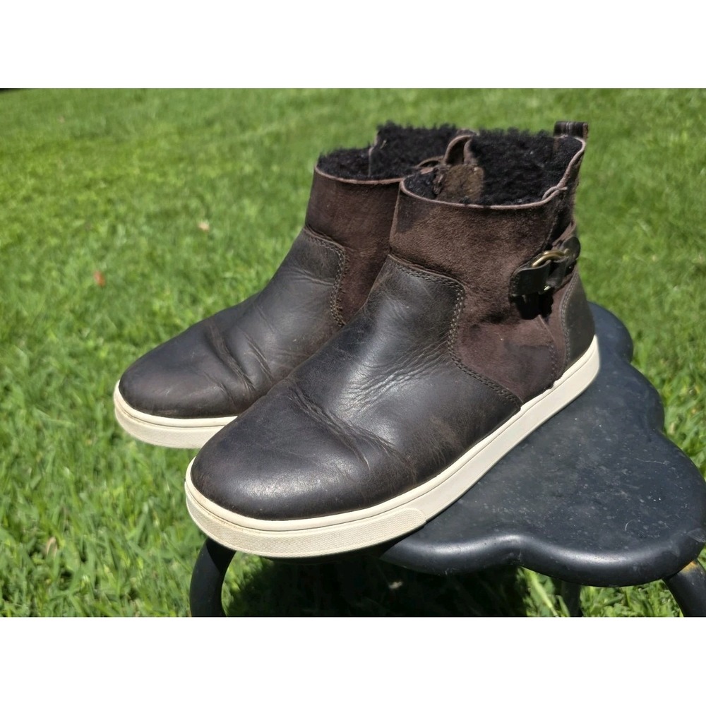 OLUKAI Pehuea Hulu Leather Boots Womens Shearling Lined Hi-Tops Size 9